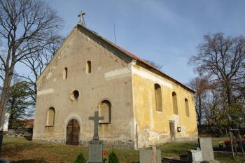 západní průčelí kostela ( © Milan Caha 10/2008)