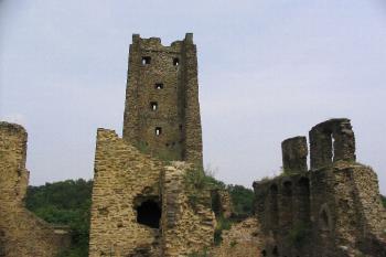 Okoř (© Petr Benda 06/2005)