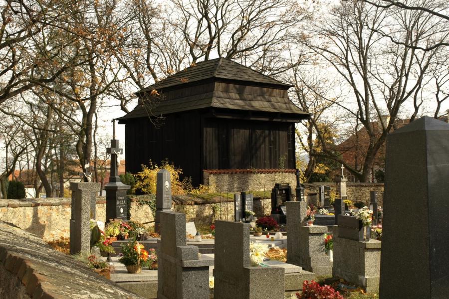 zvonice u kostela sv. Petra a Pavla