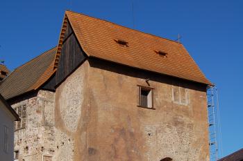 hrad z nádvoří (© Rodochrozit, 10/2011)