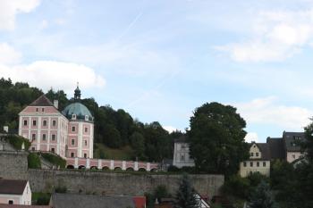 Historický Bečov od západu ( © Ivan Grisa 08/2009)