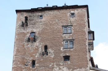 Západní stěna donjonu ( © Ivan Grisa 08/2009)