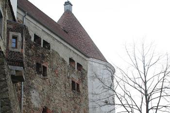 Hradby nad údolím Sprévy (© Ivan Grisa, 03/2007)