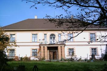 Zadní průčelí zámku (© Miroslav BITTER 2005)