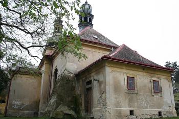Kostel od východu (© Ivan Grisa, 11/2008)