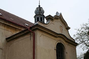 Kaple s oratoří na jižním boku lodi (© Ivan Grisa, 11/2008)