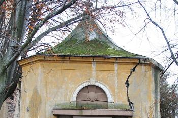 Západní průčelí jižní kaple (© Ivan Grisa, 11/2008)