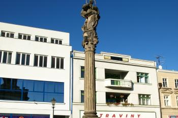 mariánský sloup z r. 1839 ( © Milan Caha 11/2008)