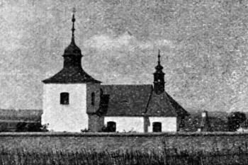 kostel od východu na počátku 20. století (© Antonín Podlaha: Posvátná místa království Českého; Díl 1. Vikariáty: Českobrodský, Černokostelecký, Mnichovický a Prosecký, Dědictví sv. Jana Nepomuckého, Praha 1907)