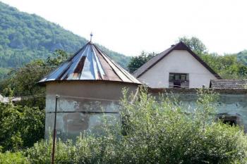 severní nárožní věžice zámku ( © Jan P. Štěpánek 08/2008)