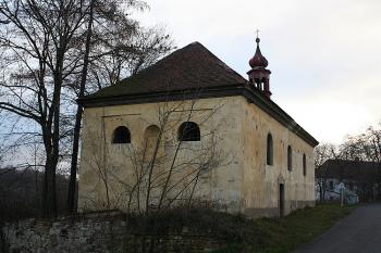 Kostel od jihozápadu (© Ivan Grisa, 11/2008)