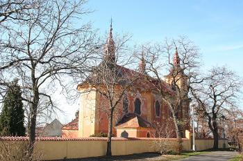 Kostel od severovýchodu (© Ivan Grisa, 11/2008)