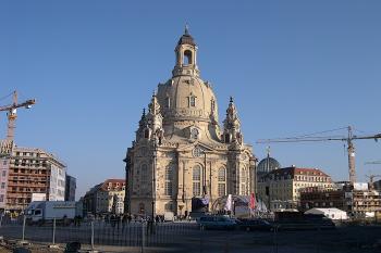 Kostel od jihozápadu (© Ivan Grisa, 05/2005)