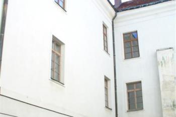 nádvoří (© zdeněk komínek, 05/2008)
