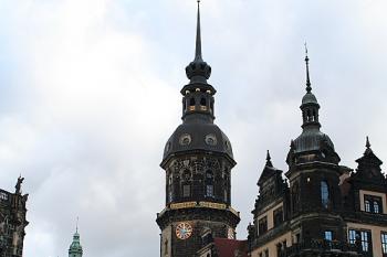 Severozápadní nároží zámku a Hausmannova věž (© Ivan Grisa, 11/2008)