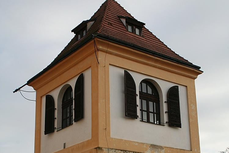 zvonice u kostela sv. Kateřiny