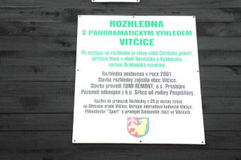 infocedule na rozhledně ( © Ondřej Štěpánek 11/2008)