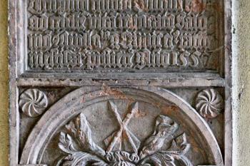 renesanční epitaf zasazený do stěny předsíně (© Pavel Zany Komárek 13. 6. 2010)