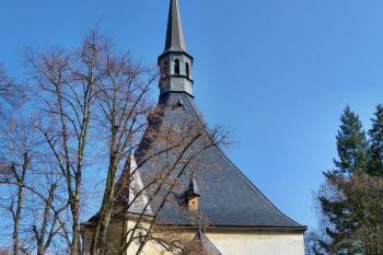 Kostel Povýšení svatého Kříže ( © František Kinař 05/2017)