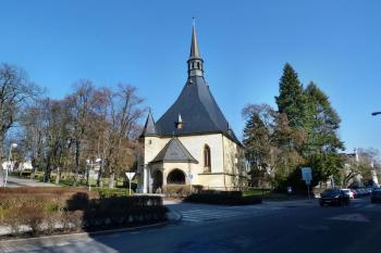 Kostel Povýšení svatého Kříže ( © František Kinař 05/2017)