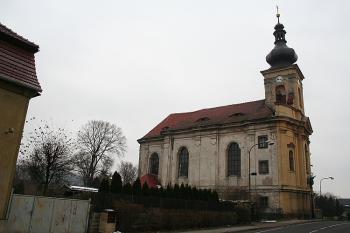 Kostel od jihozápadu (© Ivan Grisa, 11/2008)