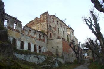 pohled na palác od jihu (© zdeněk komínek, 10/2008)