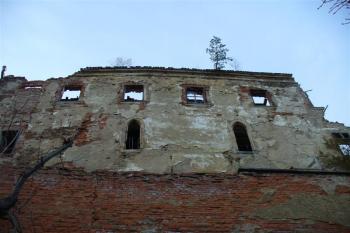 palác s okny kaple od jihu (© zdeněk komínek, 10/2008)