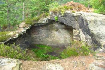 Falkenštejn - vytesaná místnost (2003 ©Puffin Puffin)