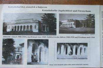 dobové fotografie na inf.tabuli v zámeckém areálu (© D Dohňanský, 10/2018)