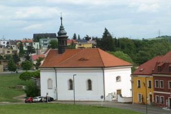 pohled na kostel z městských hradeb ( © Milan Caha 05/2011)