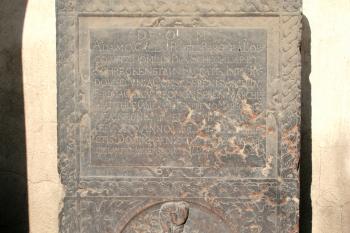 Mramorový náhrobník Adama Havla z Lobkovic, který zemřel v roce 1605 ( © Iva Spurná 24.2.2008)