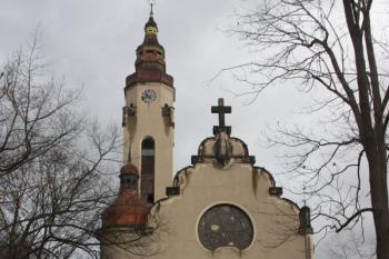 Kostel od západu ( © Ivan Grisa 01/2011)