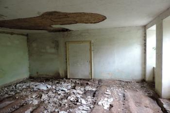 jedna z místnosti přízemí zámku ( © Jan P. Štěpánek 07/2014)