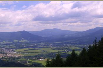 ..Ondřejník  a Beskydy  z V.Javorníku (© Zdeněk Friedel, 23.června 2010)