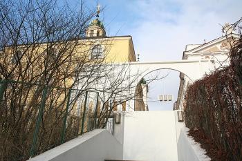Schodiště od Komenského ulice (z jihu) (© Ivan Grisa, 12/2008)