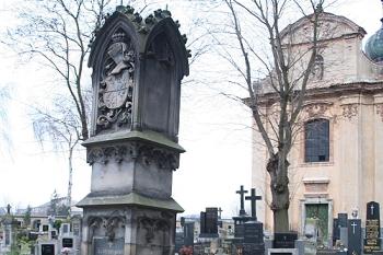 Pomník vojákům pražské posádky, zemřelým v letech 1782–85 (© Ivan Grisa, 12/2008)