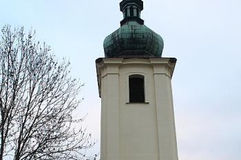 Věž od západu (© Ivan Grisa, 12/2008)