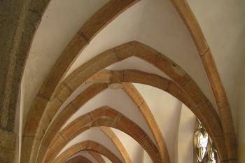 východní křídlo ambitu (© Karel Husák, 07/2006)