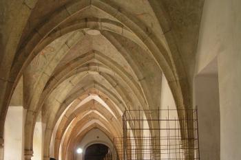severní křídlo ambitu (© Karel Husák, 07/2006)