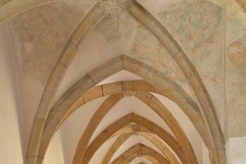 jižní křídlo ambitu (© Karel Husák, 07/2006)