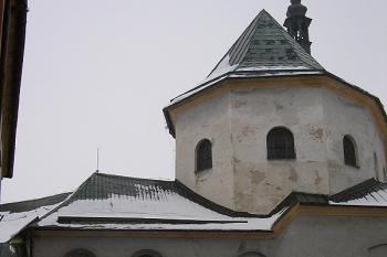 Kostel od západu (© Ivan Grisa, 02/2005)