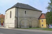 komenda křižovníků s červenou hvězdou s kostelem sv. Bartoloměje
