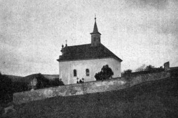 kostel od jihu na počátku 20. století (© Antonín Podlaha: Posvátná místa království Českého; Díl 1. Vikariáty: Českobrodský, Černokostelecký, Mnichovický a Prosecký, Dědictví sv. Jana Nepomuckého, Praha 1907)