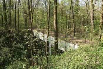 Akvadukt přes údolí bezejmenného pravého přítoku Bíliny u obce Ohníč (© Ivan Grisa, 04/2009)