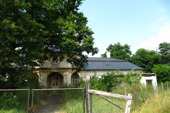 smutný pohled od cesty (© rodo chrozit, 07/2010)