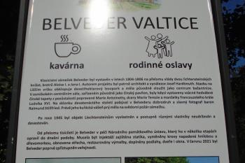informační cedule u zámečku (© Jaroslav Špiroch  09/2024)