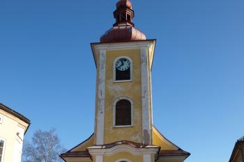 západní průčelí ( © Milan Caha 01/2009)