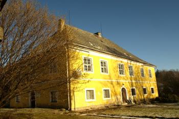fara od jihozápadu ( © Milan Caha 01/2009)