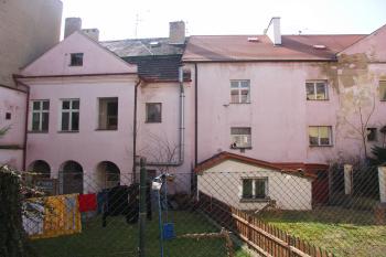 průčelí do dvora (© Karel Husák, 03/2010)