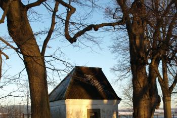 kaple od západu ( © Milan Caha 01/2009)